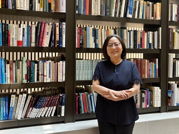 익숙한 세계에 새로운 질문을 던지는, 연세대학교 문화인류학과 김현미 교수